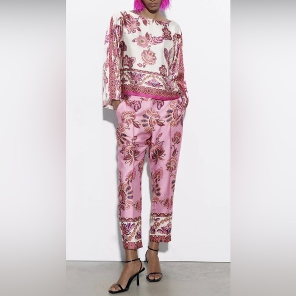 Magaschoni Pants - Magaschoni Pink Floral Satin Ankle‎ Dress Pants